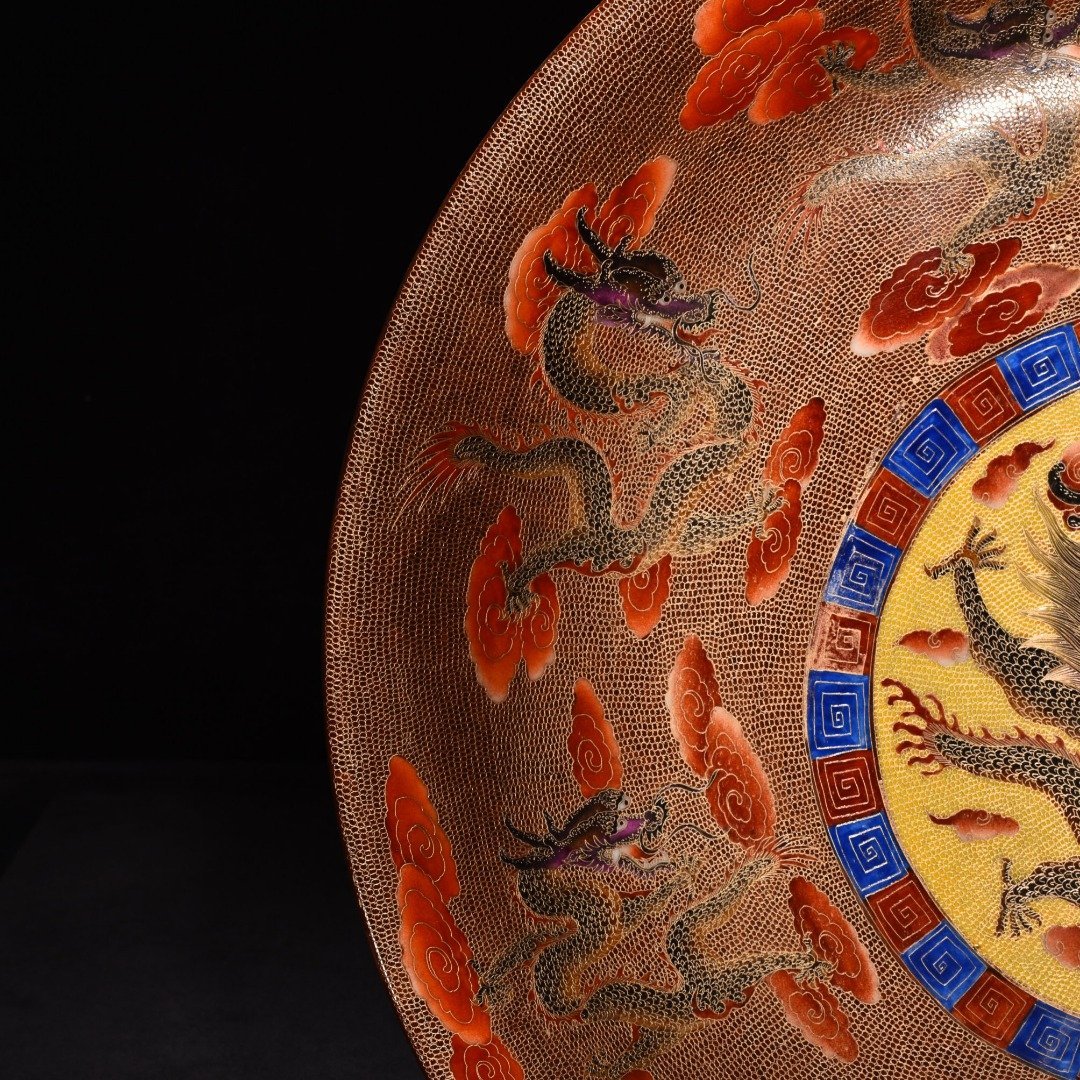 Qing Dynasty Qianlong enamel engraved gold nine-five-year-old Longevity plate