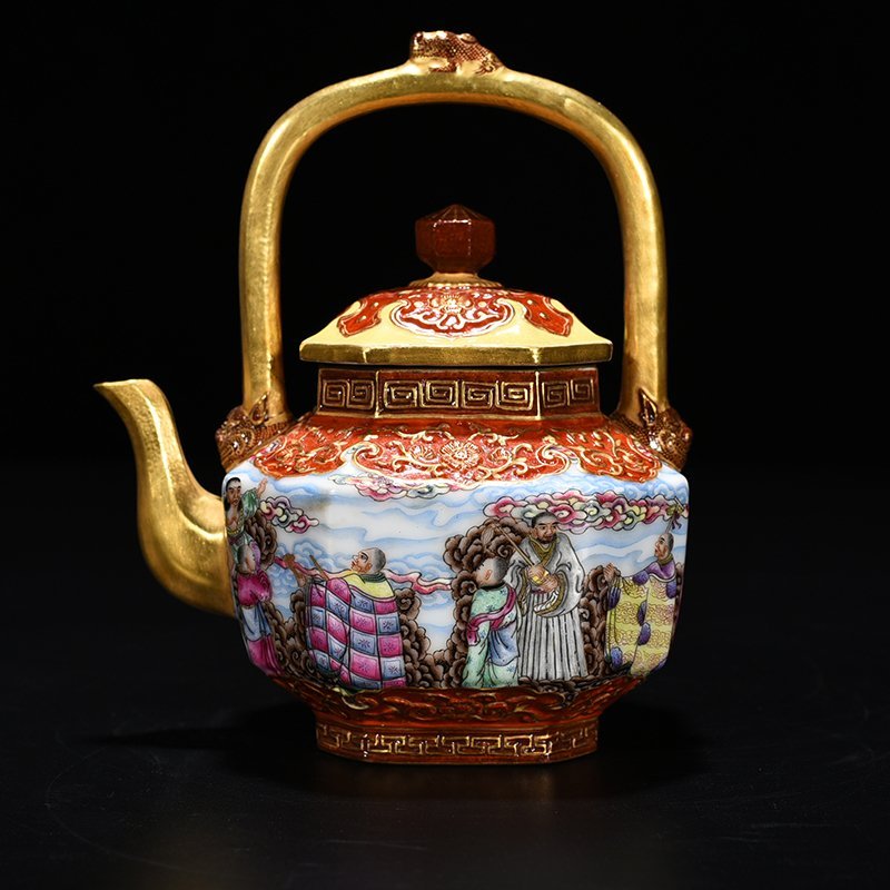 Qing Dynasty Qianlong enamel Eighteen Arhat teapot