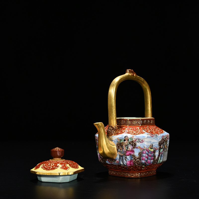 Qing Dynasty Qianlong enamel Eighteen Arhat teapot