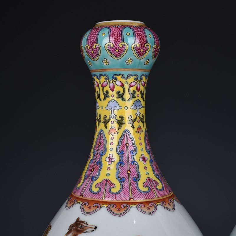Qing Dynasty Qianlong enamel double dog garlic bottle