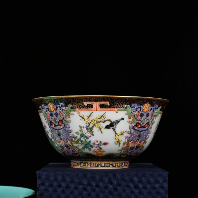 Qing Dynasty Qianlong enamel bowl with four seasons flower and birds