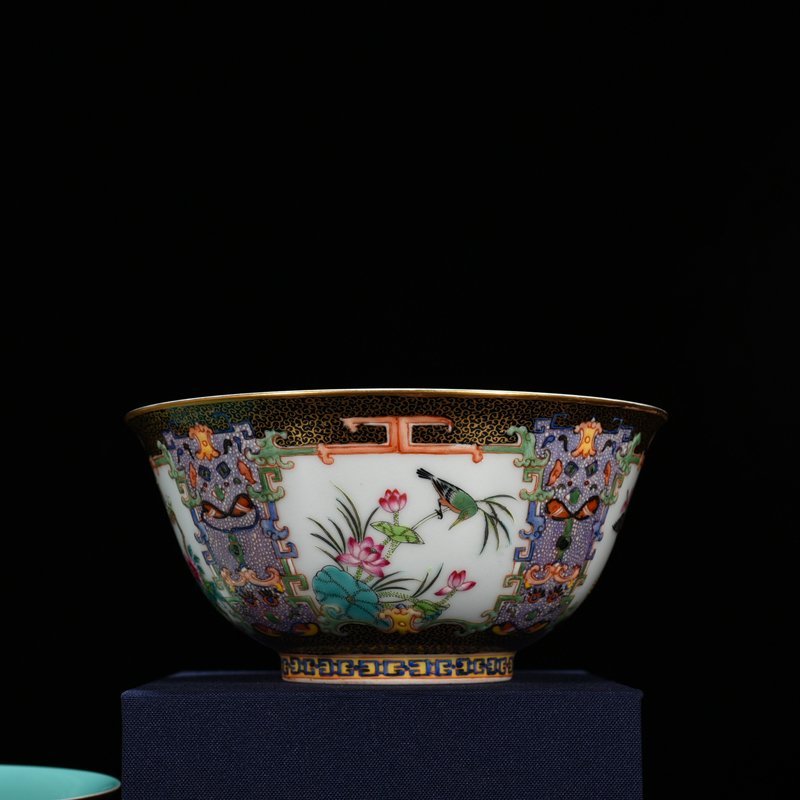Qing Dynasty Qianlong enamel bowl with four seasons flower and birds