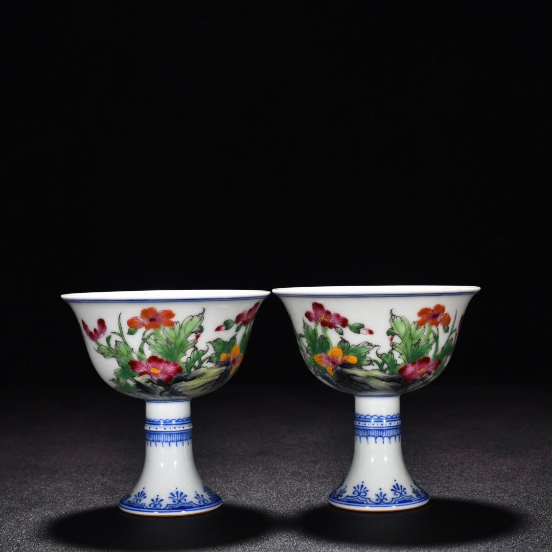 Qing Dynasty Qianlong enamel poppy flower goblet