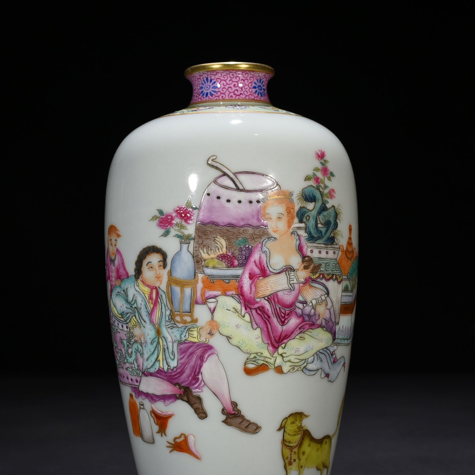 Qing Dynasty Qianlong enamel plum vase with Western figure