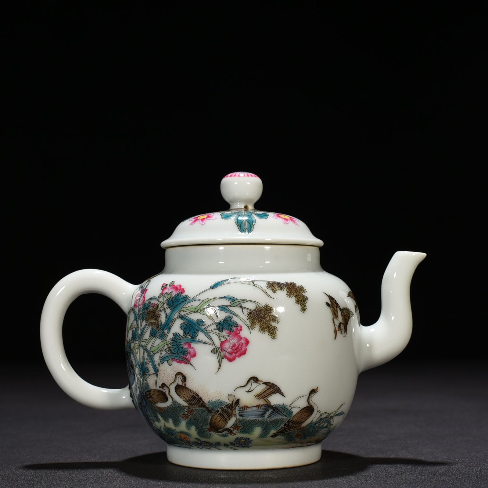 Qing Dynasty Qianlong enamel Fei food pot