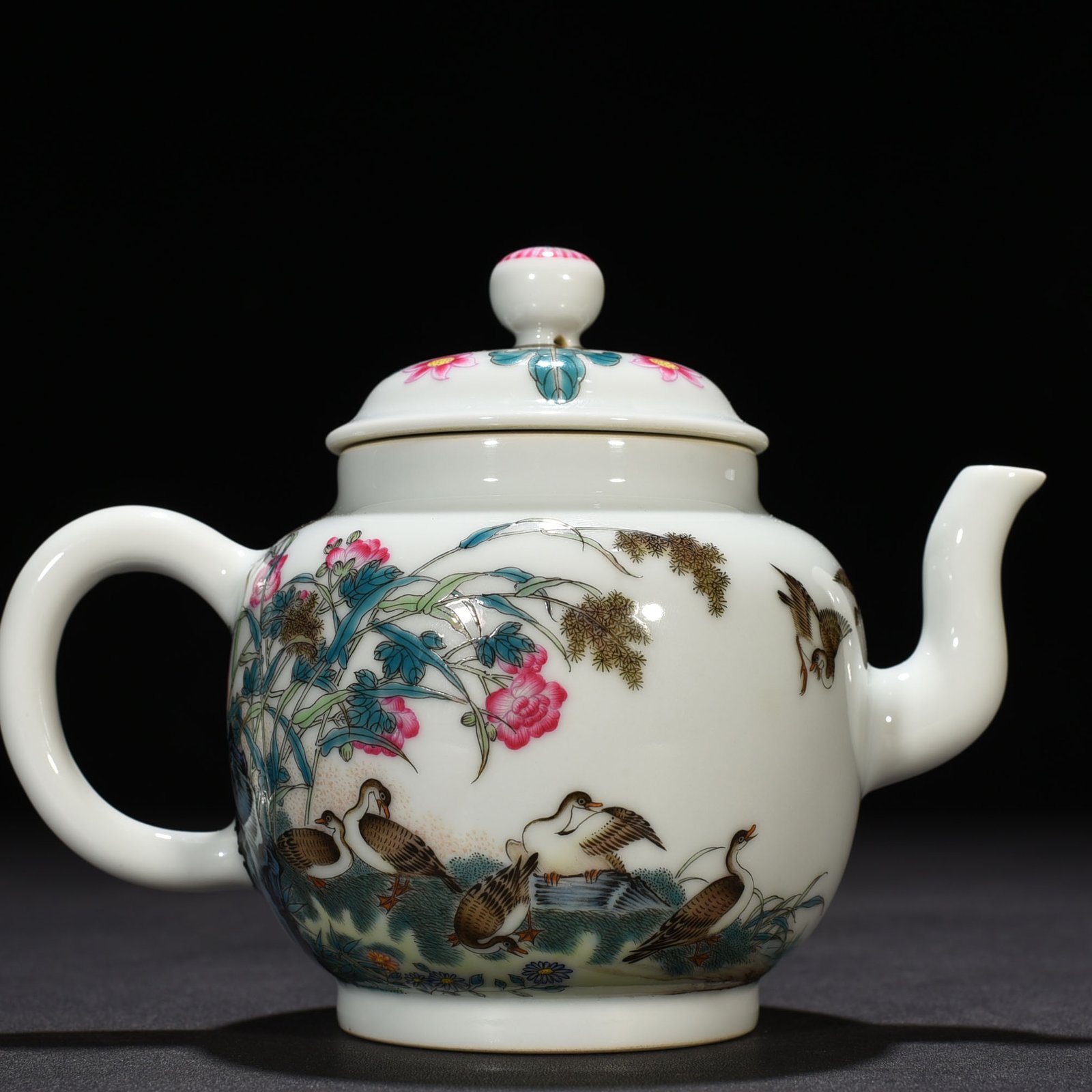 Qing Dynasty Qianlong enamel Fei food pot