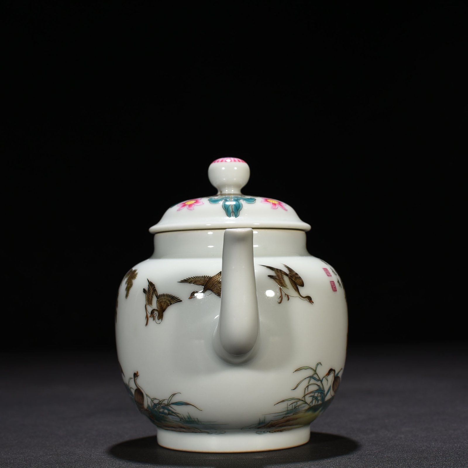 Qing Dynasty Qianlong enamel Fei food pot