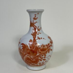 Qing Dynasty Qianlong alum red gold rooster crowing vase