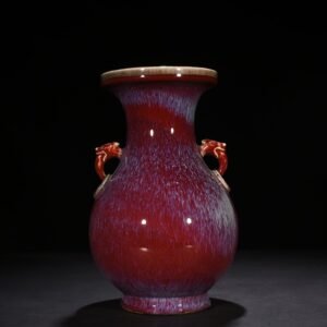 Qing Dynasty Qianlong Festival red glaze kiln-turned amphora