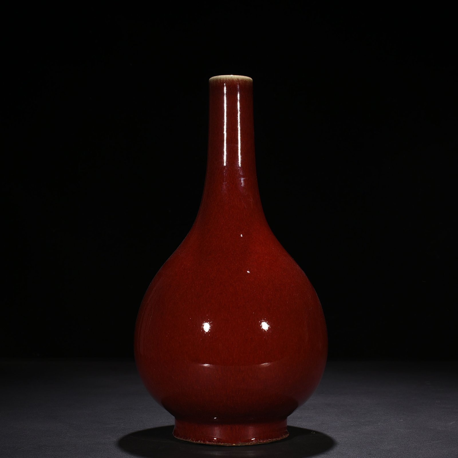 Qing Dynasty Qianlong Red-glazed bile vase