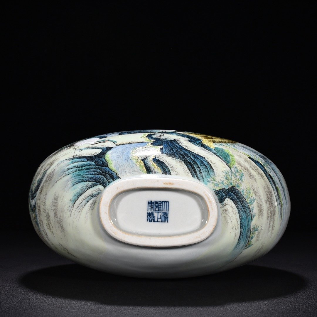 Qing Dynasty Qianlong pastel pine and crane holding the moon flat vase
