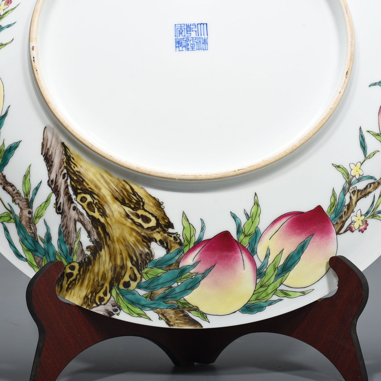 Qing Dynasty Qianlong pastel colored plate