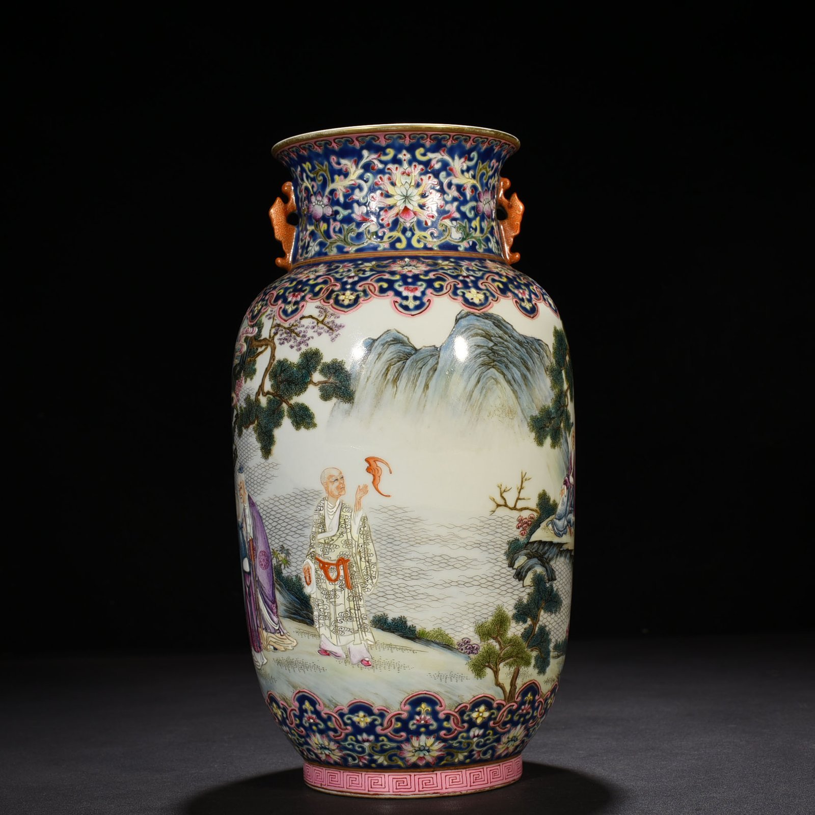Qing Dynasty Qianlong Pastel Fragrant Mountain Nine Lao Pictures Lantern Vase