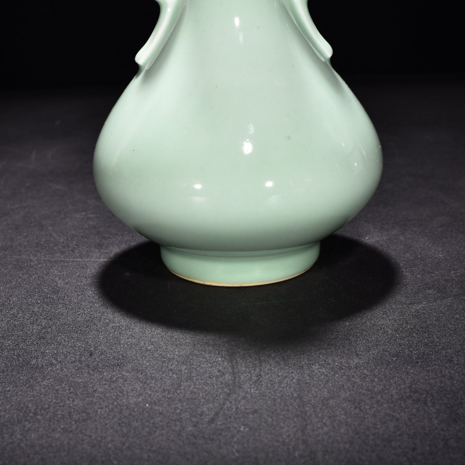 Qing Dynasty Qianlong pink celadon glaze amphorae