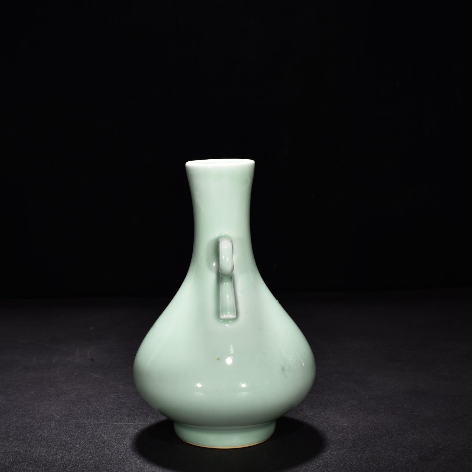 Qing Dynasty Qianlong pink celadon glaze amphorae