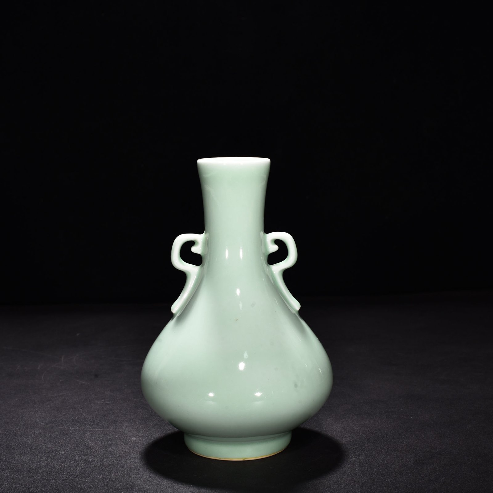 Qing Dynasty Qianlong pink celadon glaze amphorae