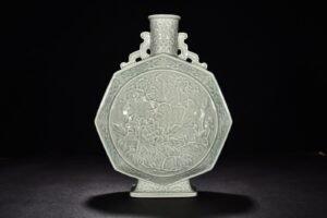 Qing Dynasty Qianlong pink celadon glaze flat vase with flower bird and mandarin duck