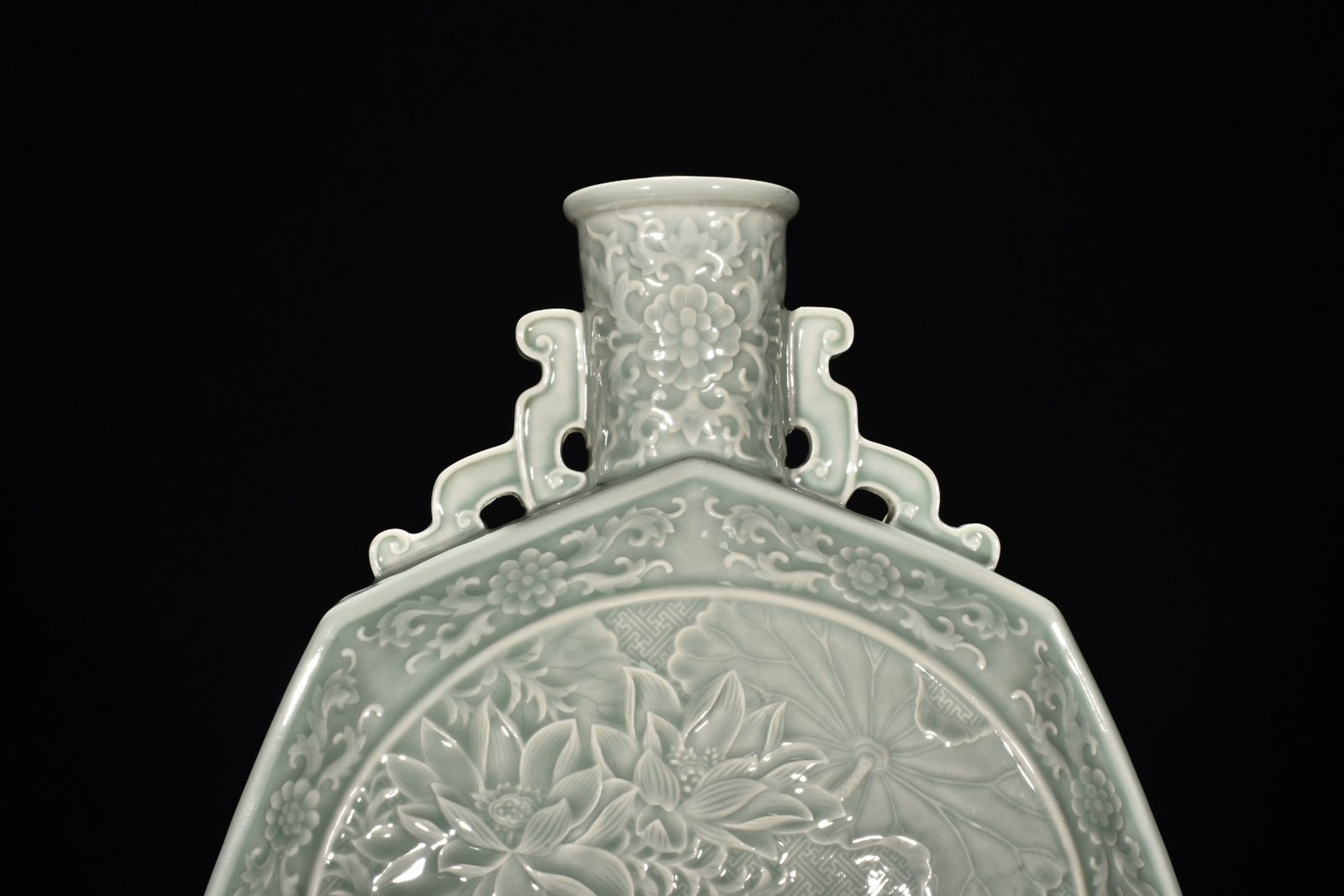 Qing Dynasty Qianlong pink celadon glaze flat vase with flower bird and mandarin duck