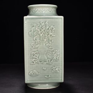 Qing Dynasty Qianlong pink celadon glaze carved ancient flower Cong style square vase
