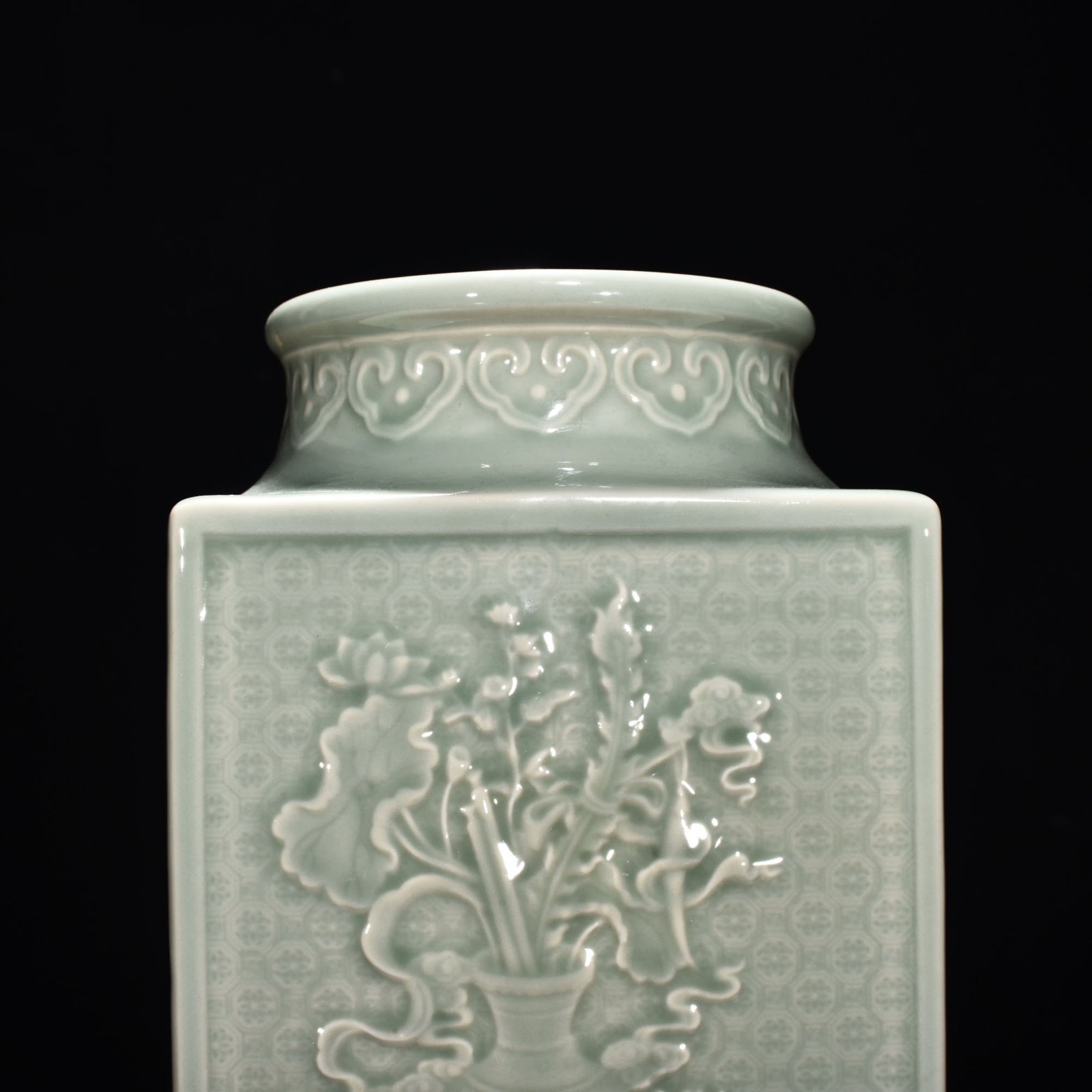 Qing Dynasty Qianlong pink celadon glaze carved ancient flower Cong style square vase