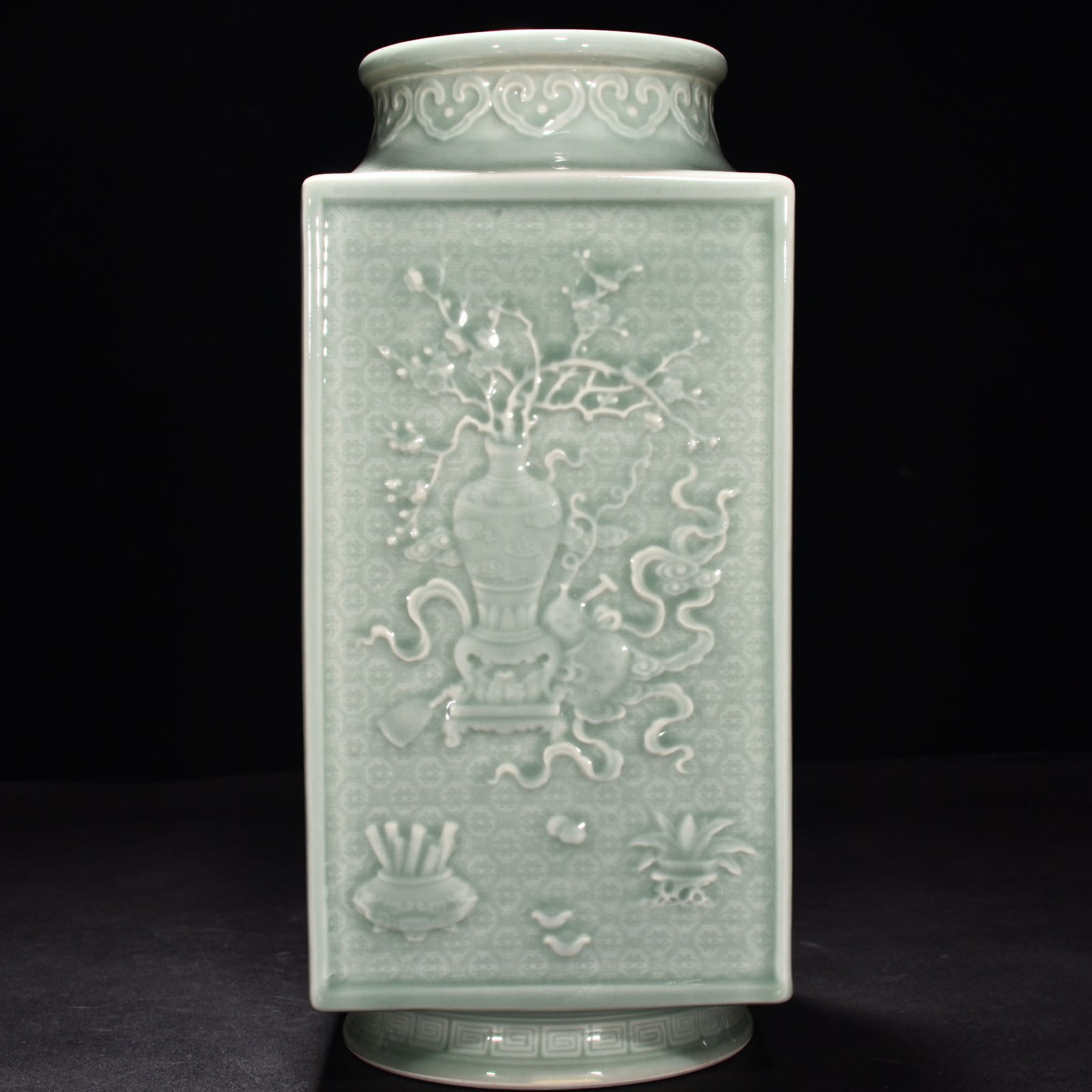 Qing Dynasty Qianlong pink celadon glaze carved ancient flower Cong style square vase