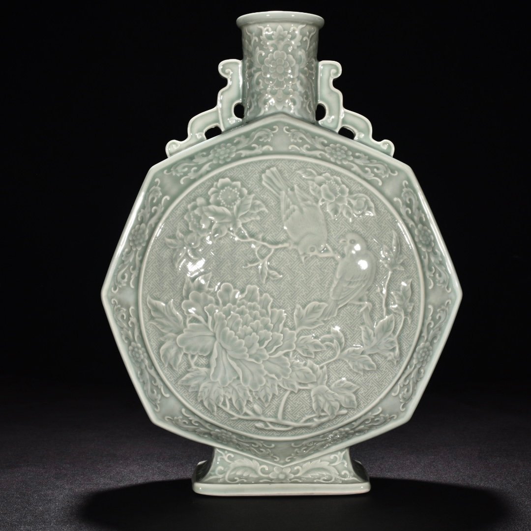 Qing Dynasty Qianlong pink celadon glaze flat vase with carved flowers birds and mandarin ducks