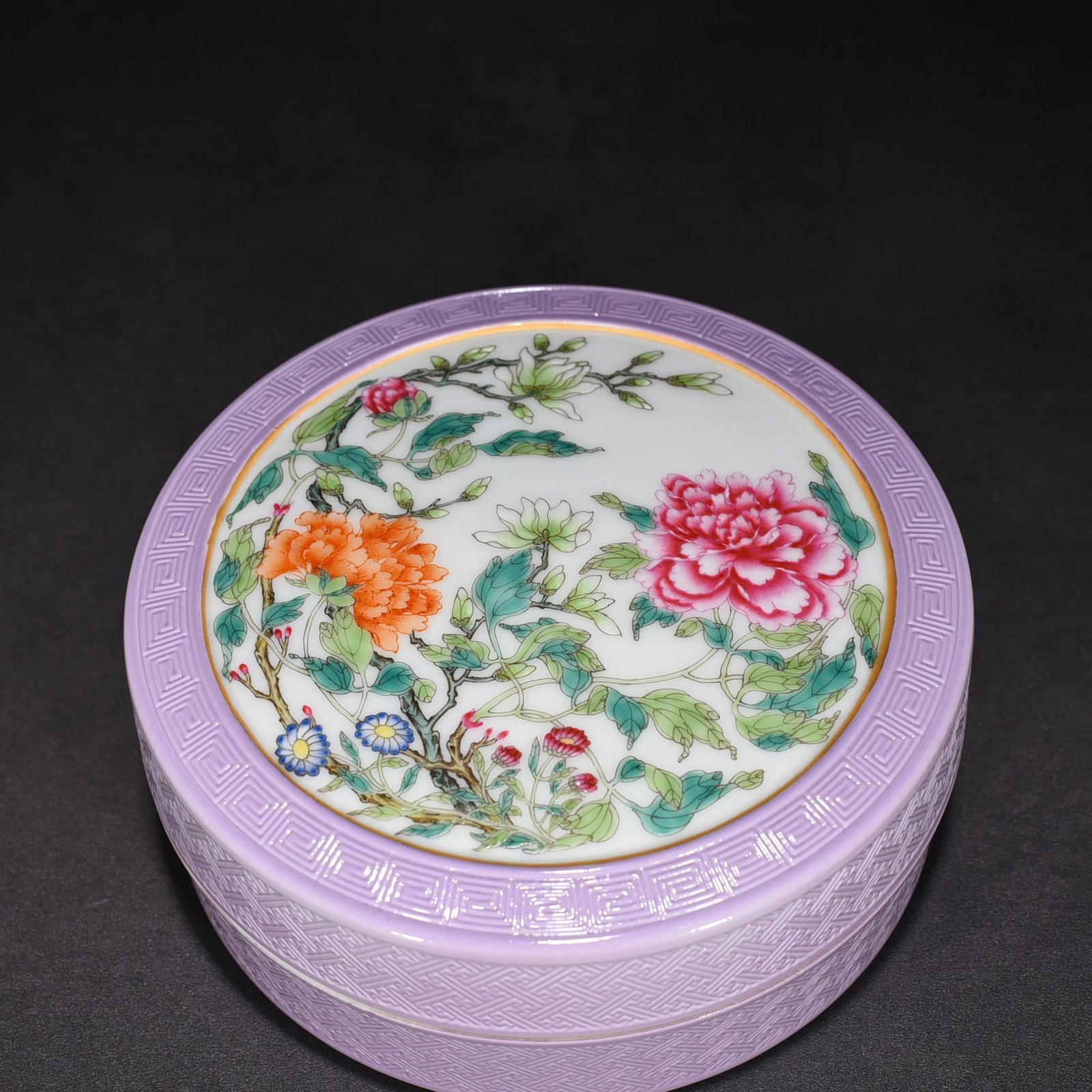 Qing Dynasty Qianlong purple glaze carved window peony flower powder box print box