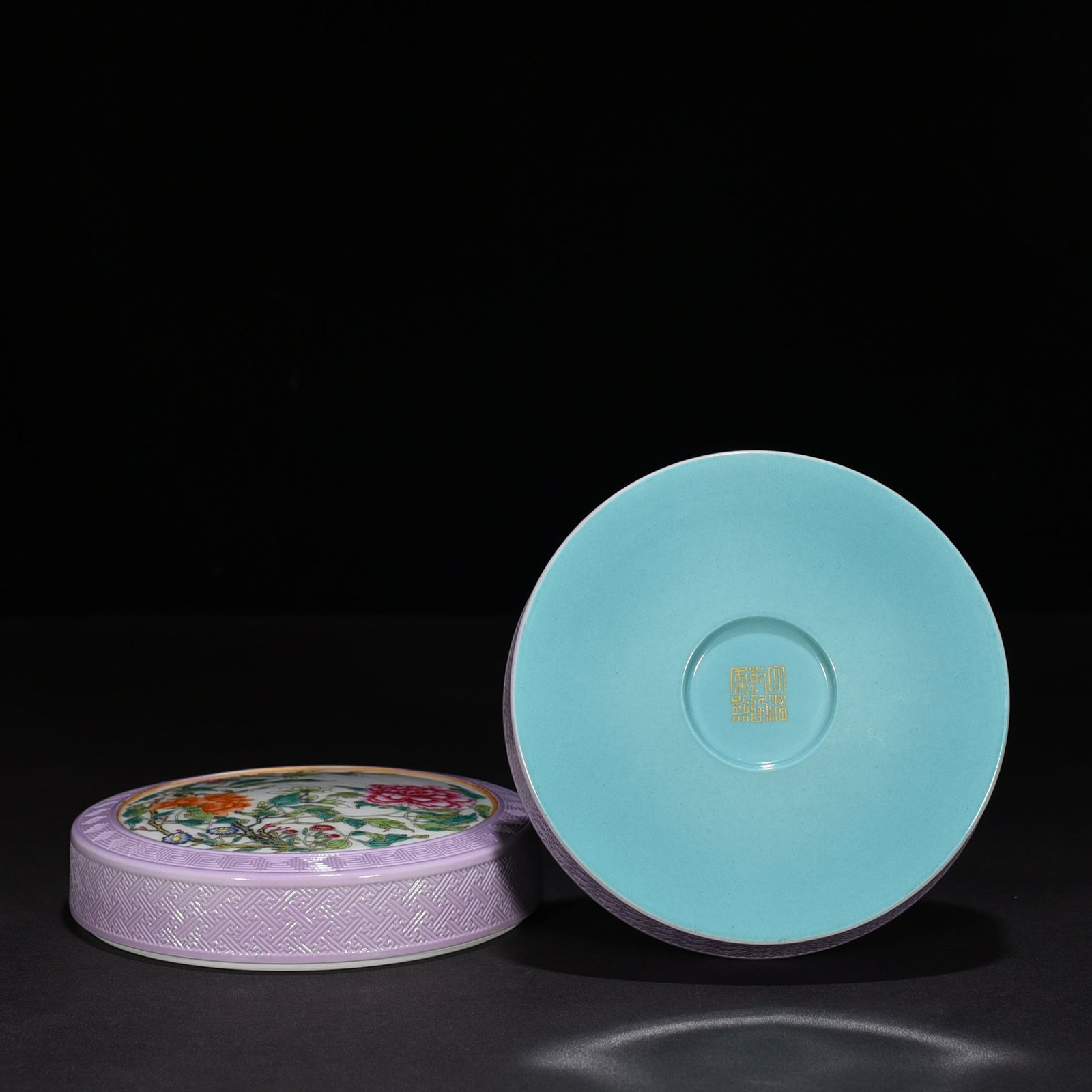 Qing Dynasty Qianlong purple glaze carved window peony flower powder box print box
