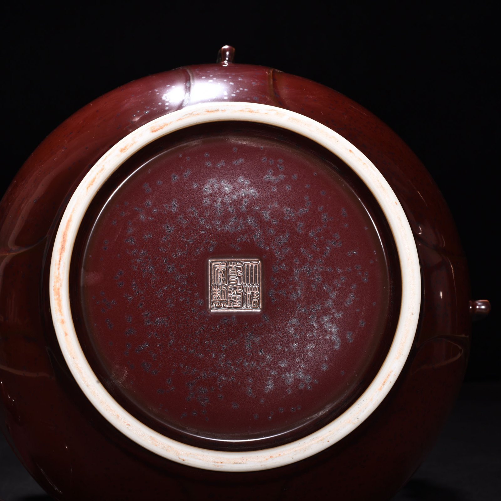 Qing Dynasty Purple gold glaze jar with two ears and halberd cover