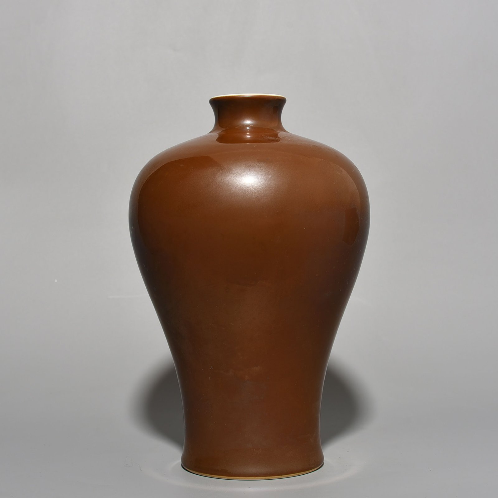 Qing Dynasty Purple gold glazed plum vase