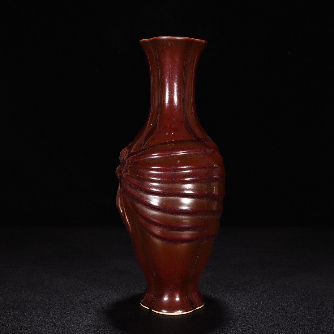 Qing Dynasty Purple gold glaze ribbon baggage vase