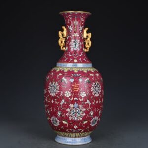 Qing Dynasty Qianlong auspicious and wishful amphora