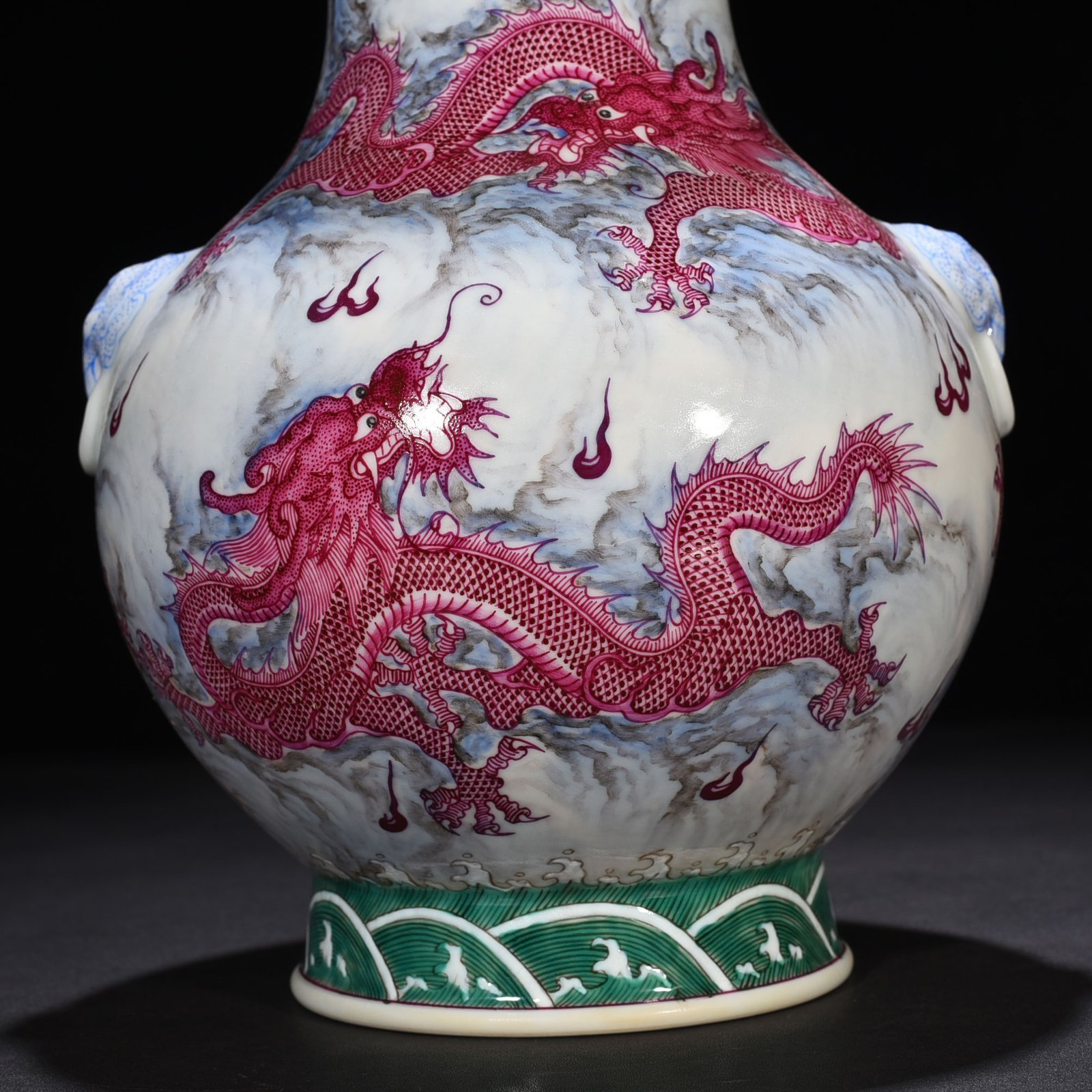 Qing Dynasty Qianlong rouge red five-cloud dragon amphora