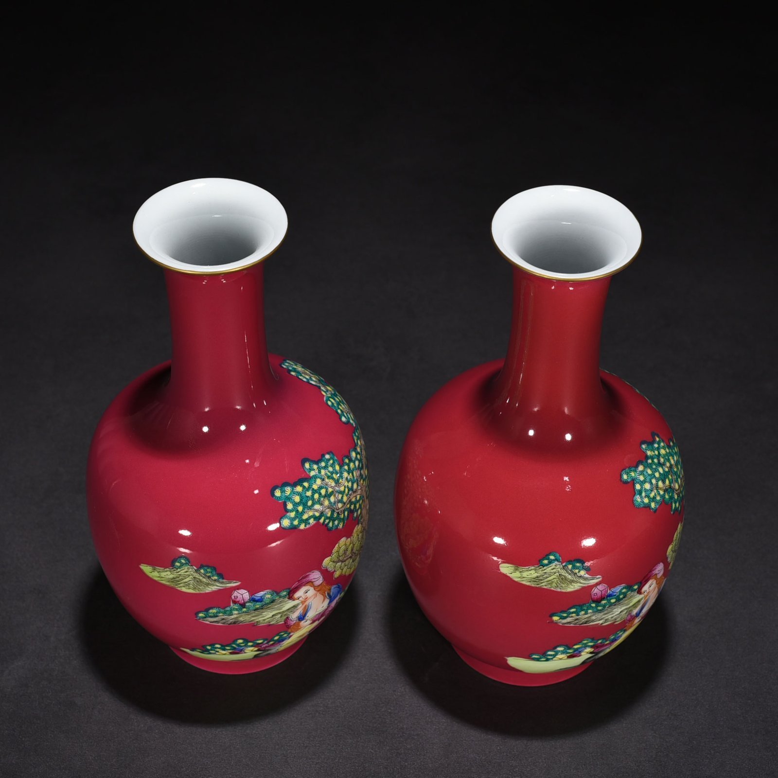 Qing Dynasty Qianlong rouge red ground enamel Western figure vase