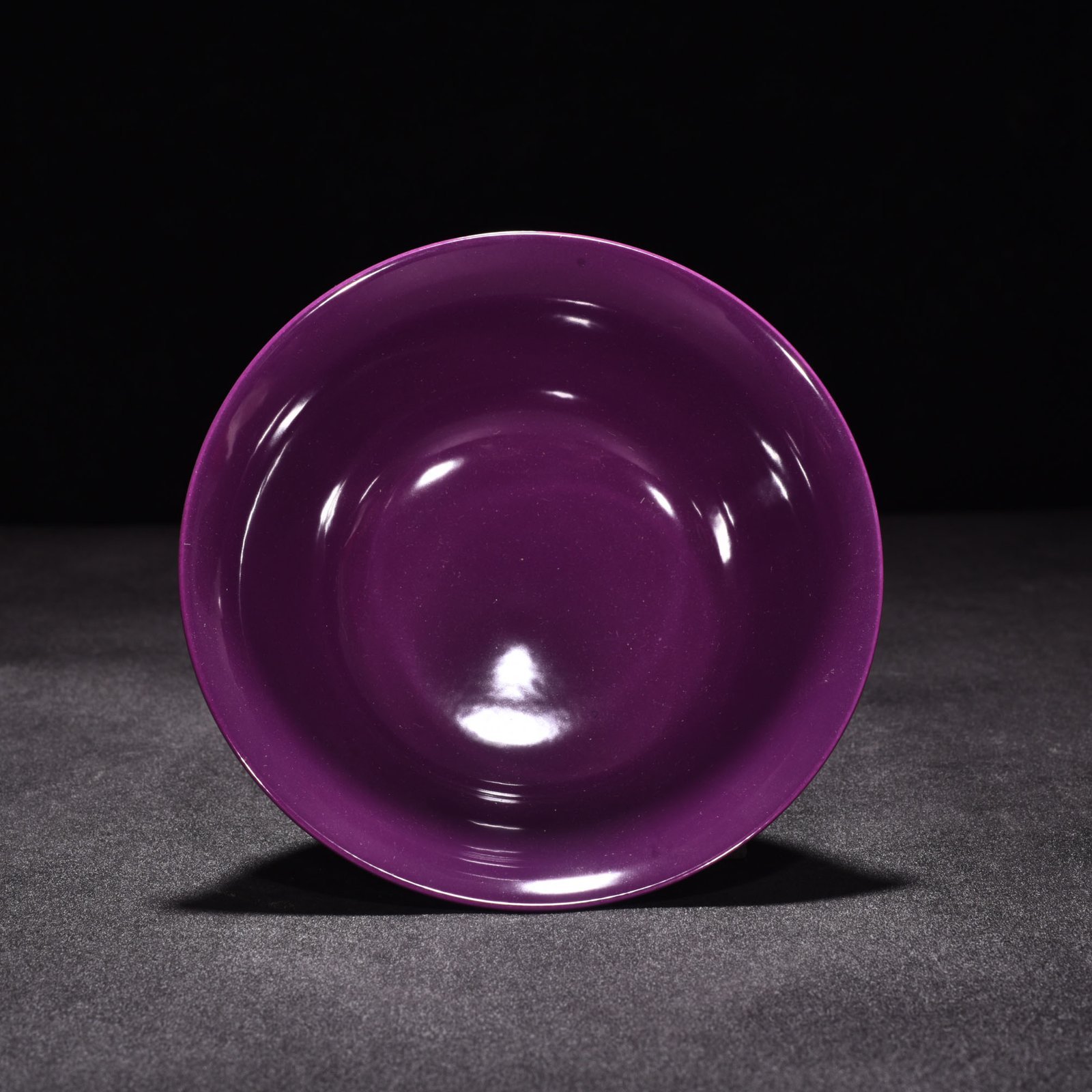 Qing Dynasty Qianlong eggplant skin purple glaze tall bowl