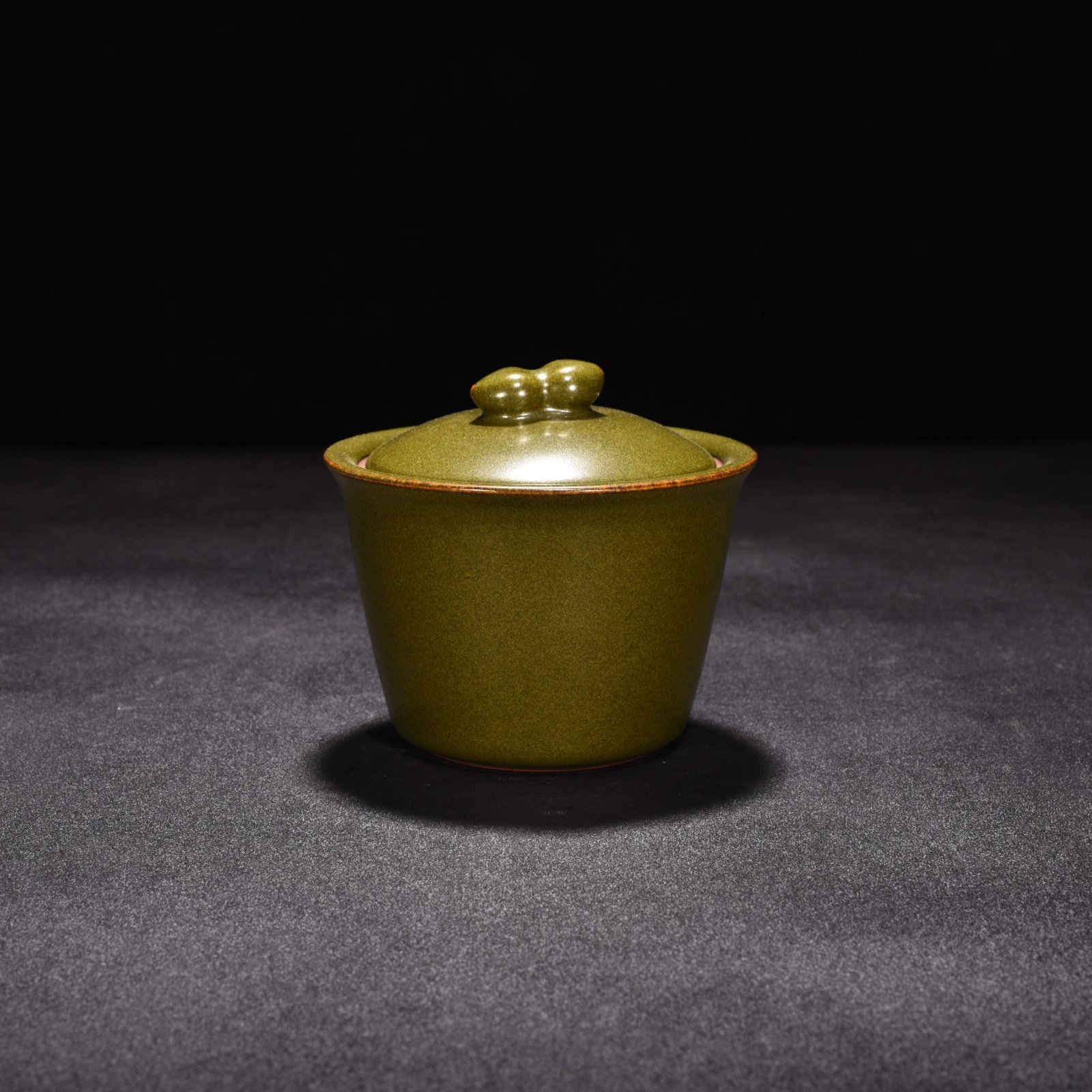 Qing Dynasty Qianlong tea glazed fair tea divider