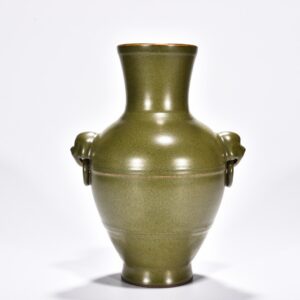 Qing Dynasty Qianlong tea powder glazed animal ear bottle