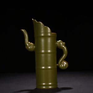 Qing Dynasty Qianlong tea powder glazed Duomu teapot