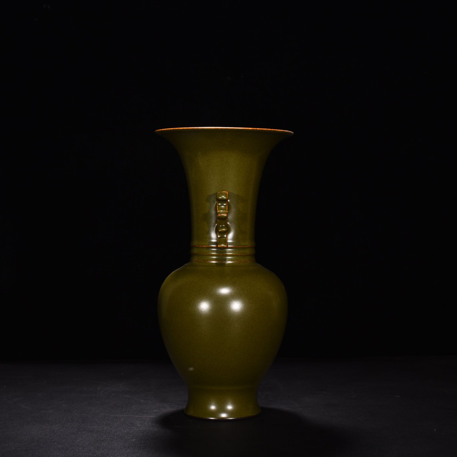 Qing Dynasty Qianlong tea powder glaze double-eared flower goblet