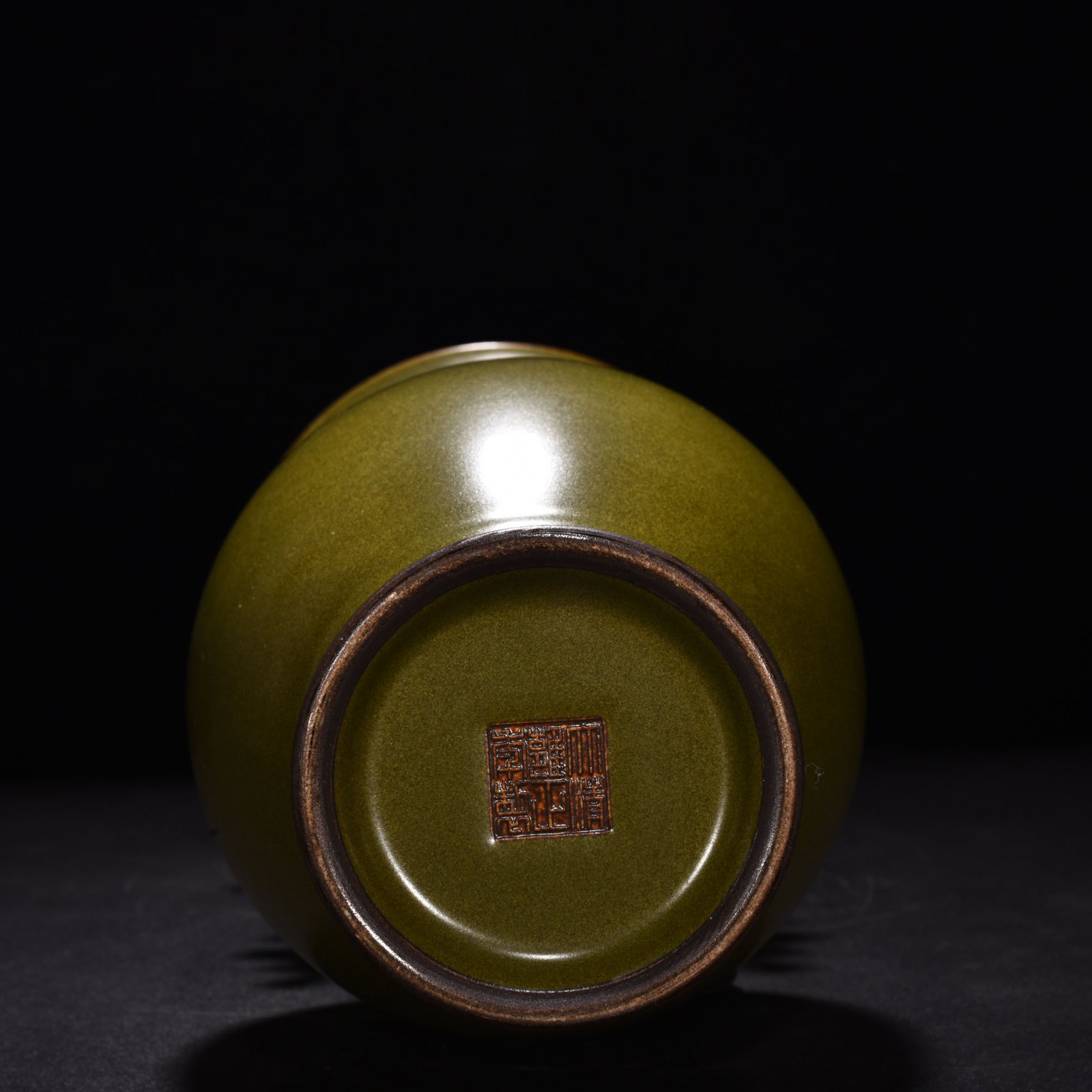 Qing Dynasty Qianlong tea powder glaze double-eared flower goblet