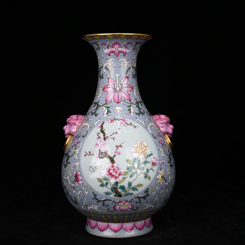 Qing Dynasty Qianlong rolled road consecrated enamel flower ear-shaped vase
