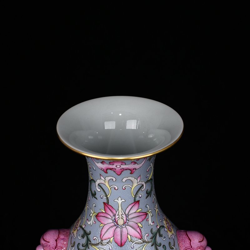 Qing Dynasty Qianlong rolled road consecrated enamel flower ear-shaped vase
