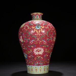 Qing Dynasty Qianlong rolling road carmine red ground pastel flower plum vase