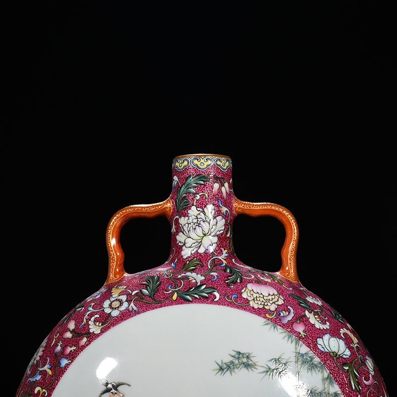 Qing Dynasty Qianlong rolling carmine red flower consecrated flower and bird flat vase