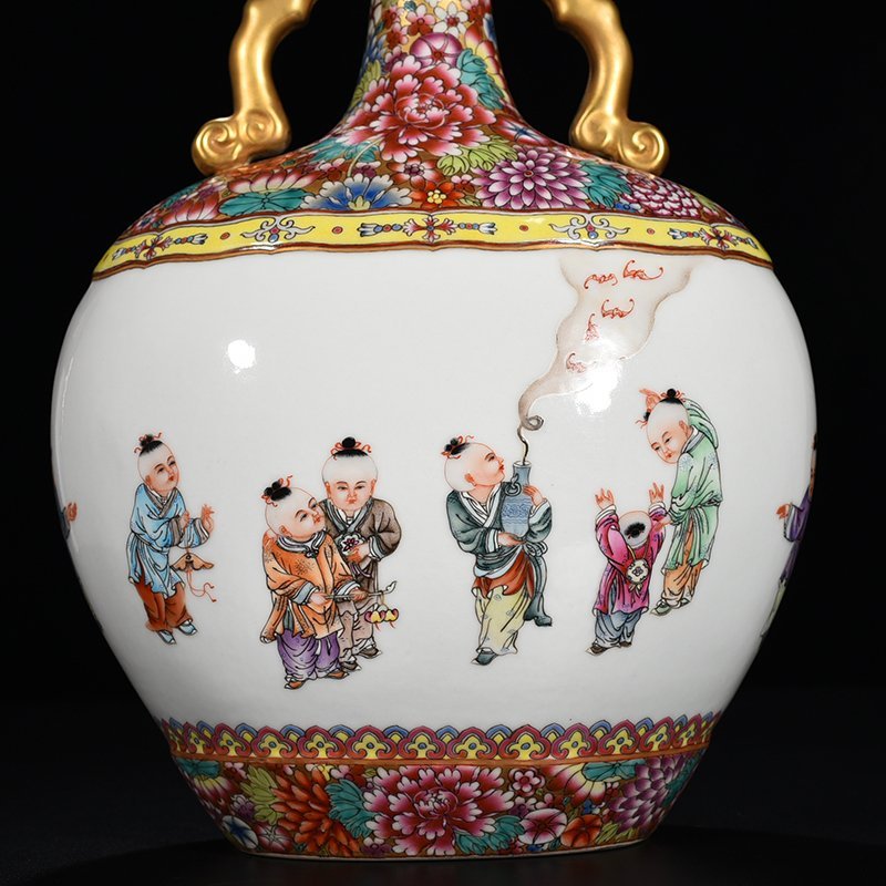 Qing Dynasty Qianlong Ten Thousand Flowers Enamel Amphora with Baby Plays