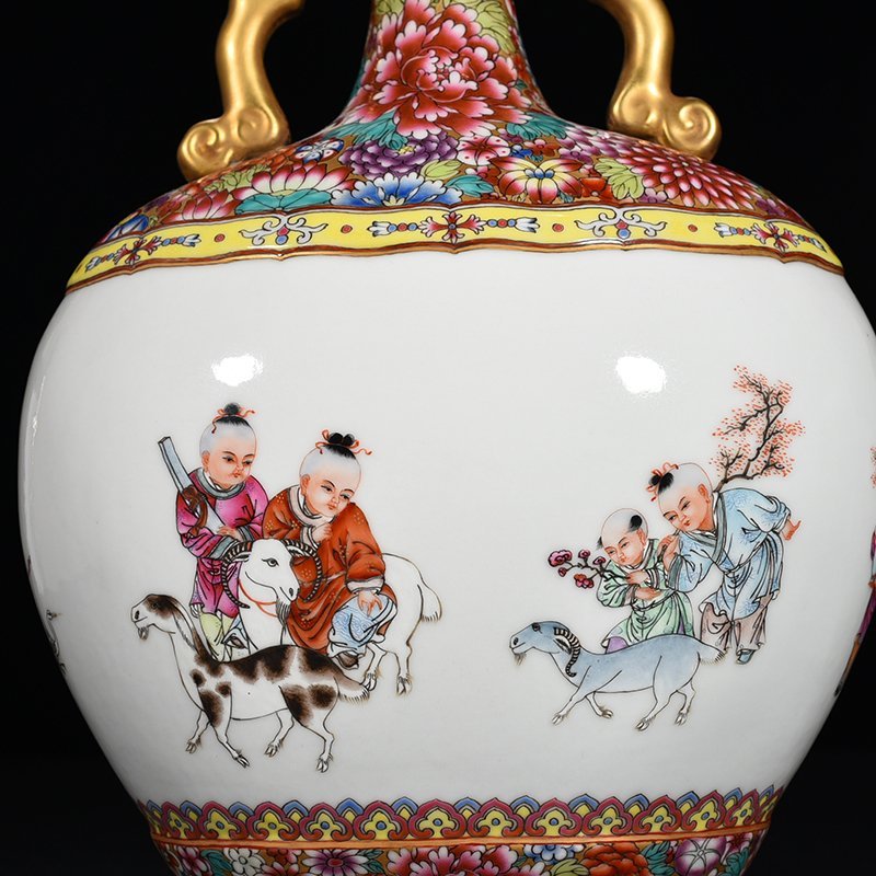 Qing Dynasty Qianlong Ten Thousand Flowers Enamel Amphora with Baby Plays