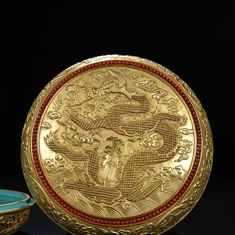 Qing Dynasty Qianlong engraved gilt dragon powder box and print box