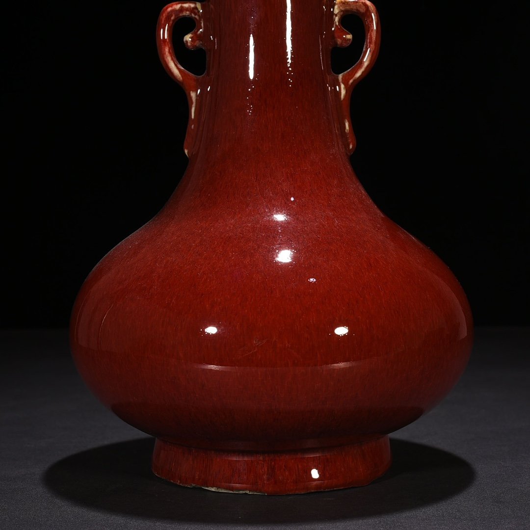 Qing Dynasty Qianlong Ji red glaze amphora