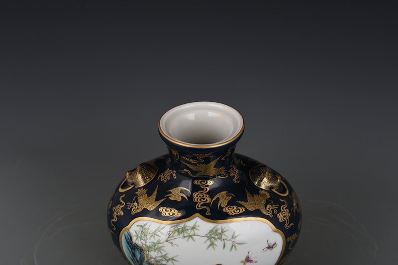 Qing Dynasty Qianlong Ji blue glaze embossed gold flat vase with flower and birds