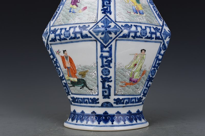 Qing Dynasty Qianlong blue and white consecrated Eight Immortals double-eared flat vase